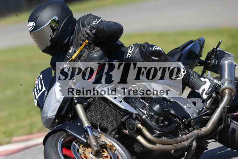 /43 08.08.2025 Discover the Bike ADR/Race 3 rot/410